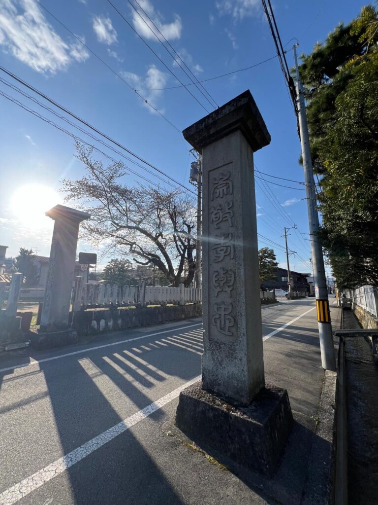 【高山好去處】一人飛驒古都清晨散步提案，漫遊宮川朝市，飛驒總社寺廟